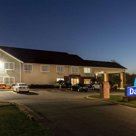 Days Inn By Wyndham Маунтин Хоум Екстериор снимка